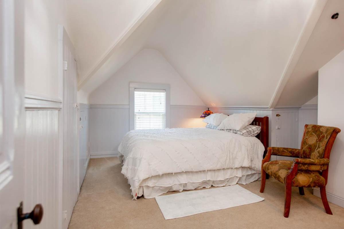 Alameda 3Br Unique Victorian Penthouse With Deck And Outdoor Furniture, Ac, 3 Blocks To Beach & Shopping Center & 2 Free Parking Spaces Eksteriør billede