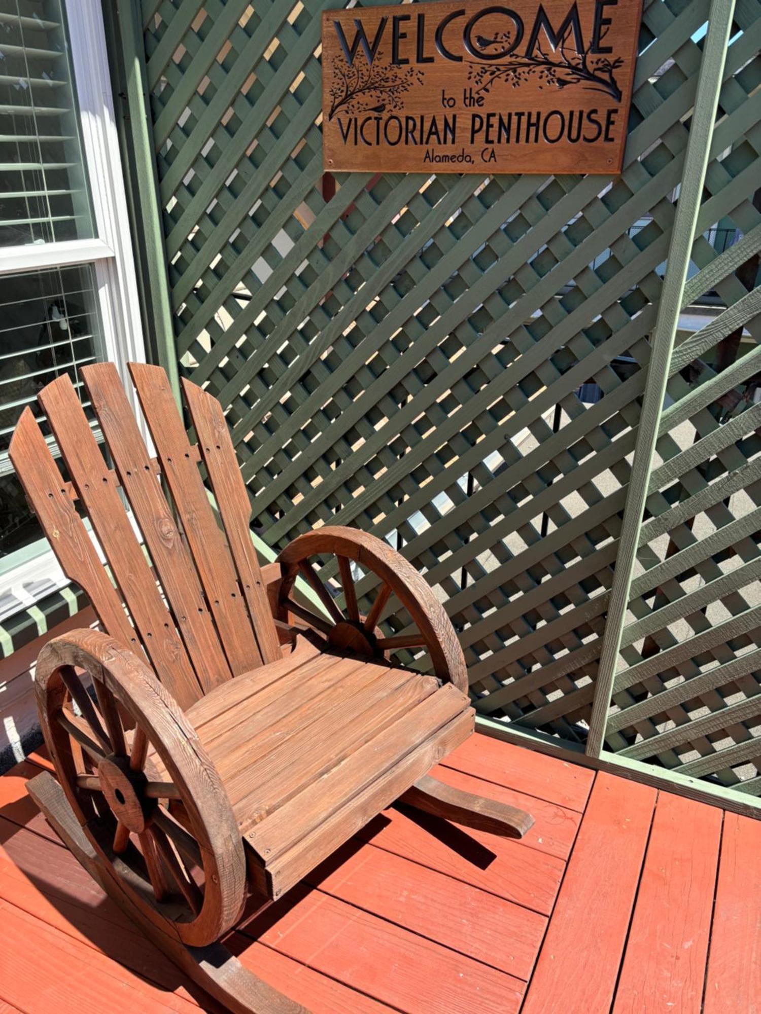Alameda 3Br Unique Victorian Penthouse With Deck And Outdoor Furniture, Ac, 3 Blocks To Beach & Shopping Center & 2 Free Parking Spaces Eksteriør billede