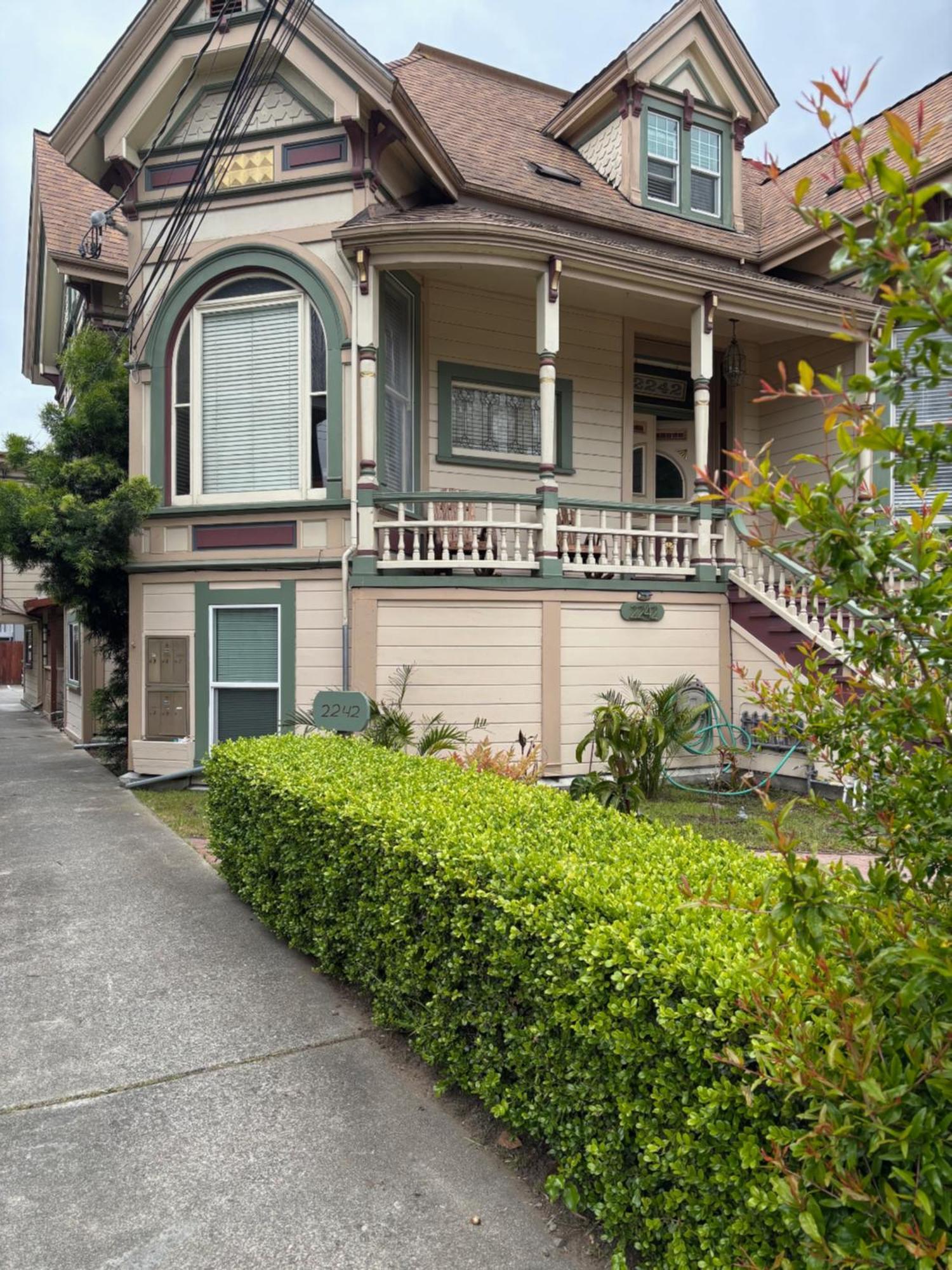 Alameda 3Br Unique Victorian Penthouse With Deck And Outdoor Furniture, Ac, 3 Blocks To Beach & Shopping Center & 2 Free Parking Spaces Eksteriør billede
